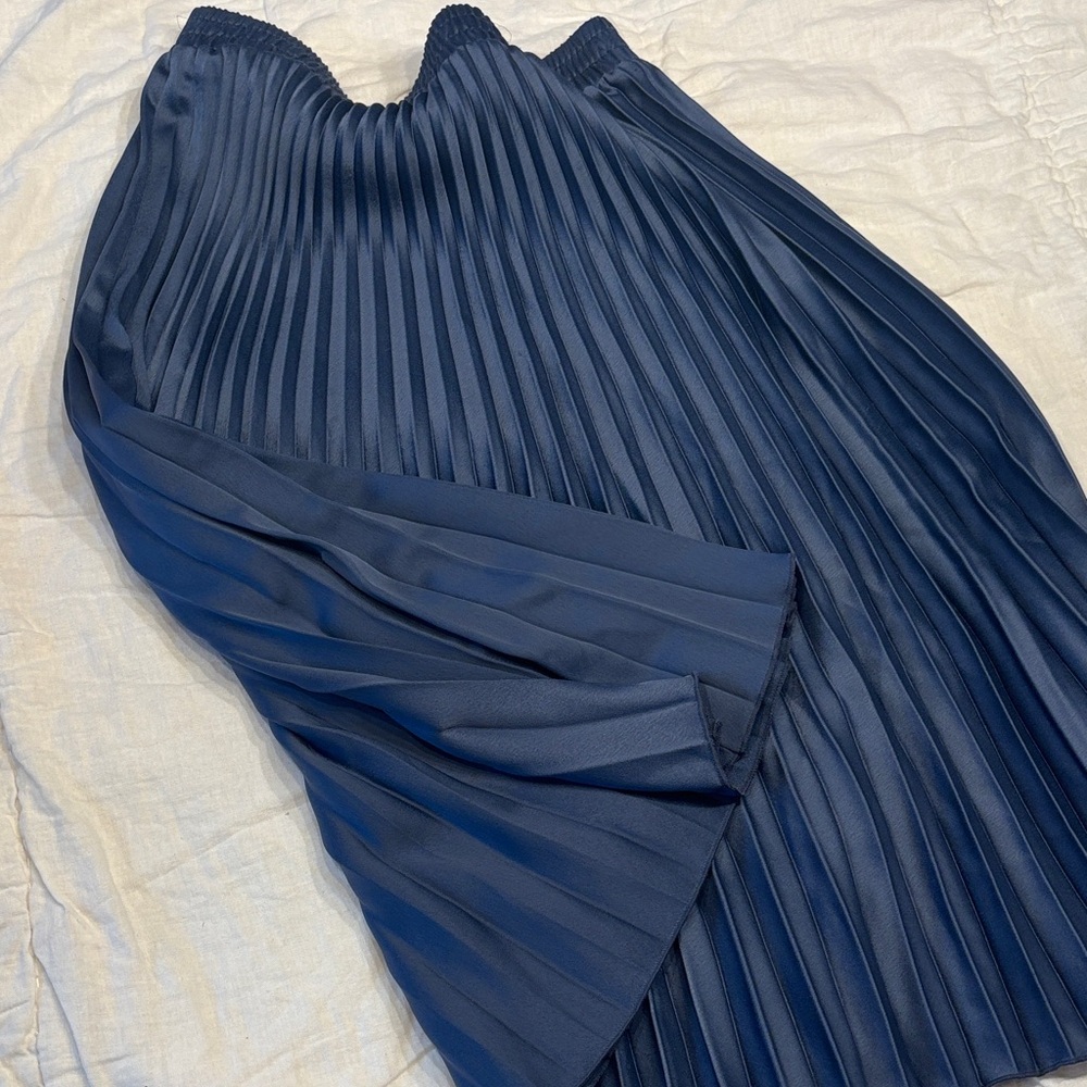 H&M pleated midi skirt